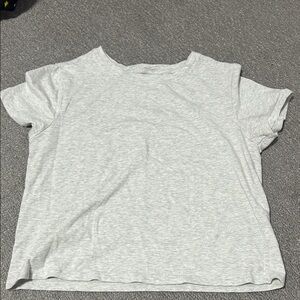 Old Navy Light Gray Short Sleeve Tee